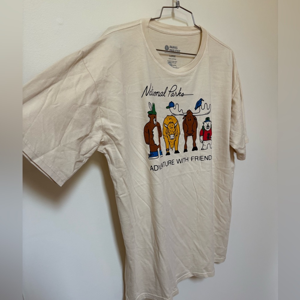 NWOT Parks Project Adventure With Friends T-Shirt Size Large - Picture 7 of 11
